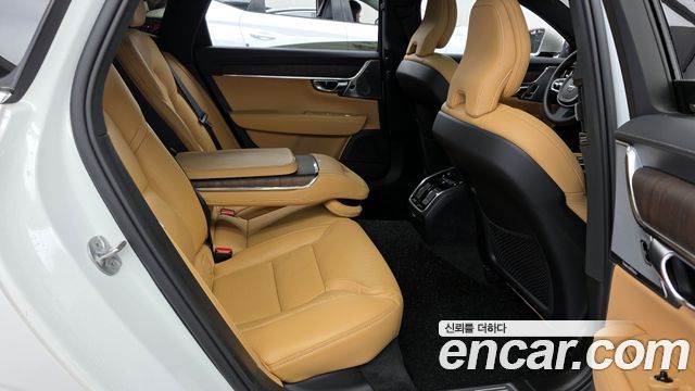 Volvo S90 B5 Ultimate Bright 2024 — фото 12