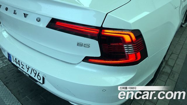 Volvo S90 B5 Ultimate Bright 2024 — фото 23