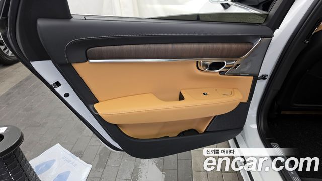 Volvo S90 B5 Ultimate Bright 2024 — фото 25