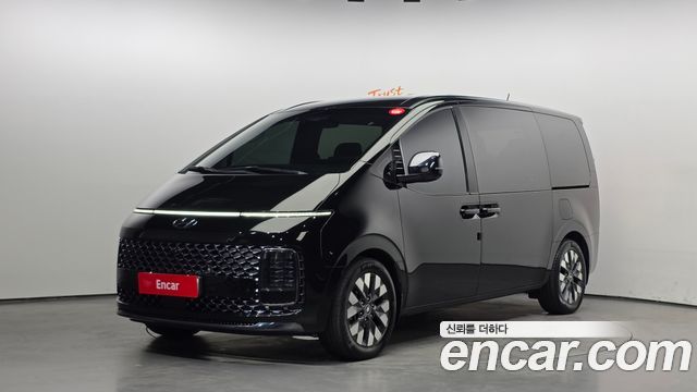 Hyundai Staria 4WD Lounge 9-Seater Inspiration 2022 — фото 1