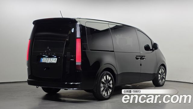 Hyundai Staria 4WD Lounge 9-Seater Inspiration 2022 — фото 2