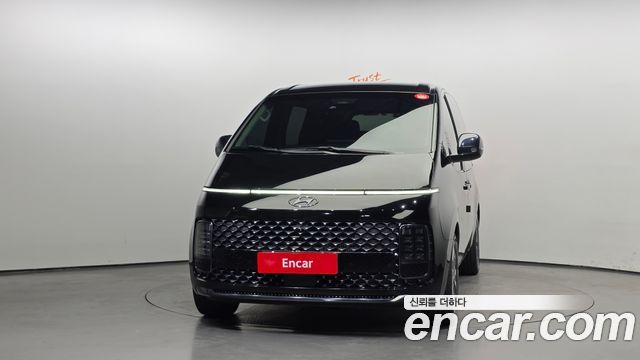 Hyundai Staria 4WD Lounge 9-Seater Inspiration 2022 — фото 3