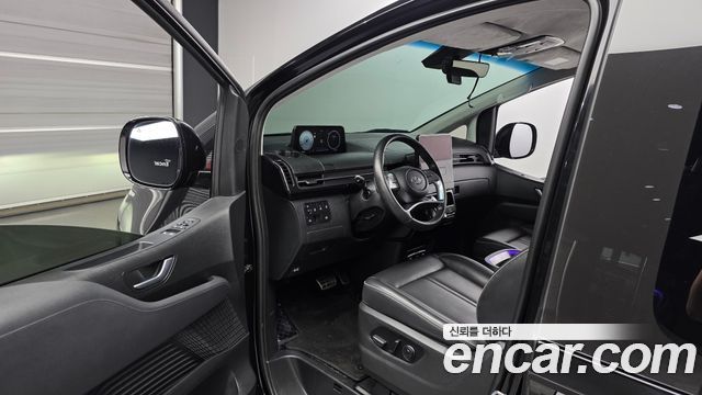 Hyundai Staria 4WD Lounge 9-Seater Inspiration 2022 — фото 10