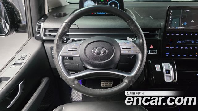 Hyundai Staria 4WD Lounge 9-Seater Inspiration 2022 — фото 12