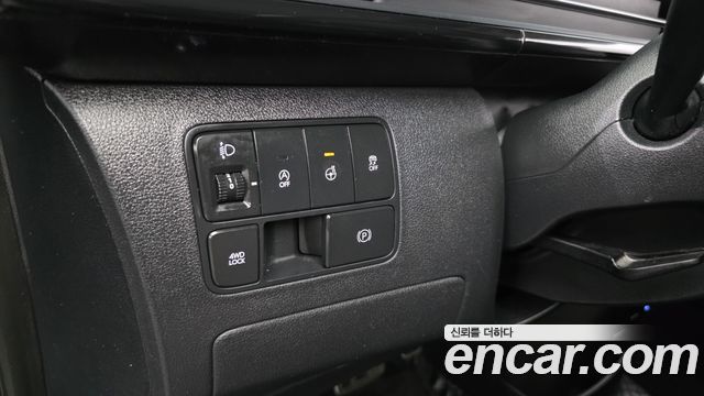 Hyundai Staria 4WD Lounge 9-Seater Inspiration 2022 — фото 14