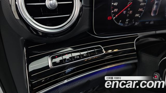 Mercedes-Benz E-Class (W213) E450 4MATIC Exclusive 2020 — фото 16