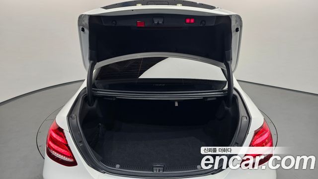 Mercedes-Benz E-Class (W213) E450 4MATIC Exclusive 2020 — фото 19