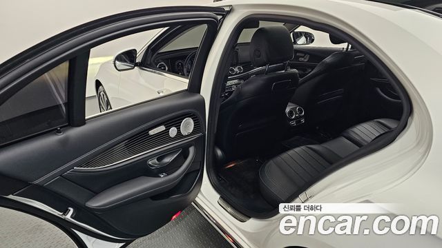 Mercedes-Benz E-Class (W213) E450 4MATIC Exclusive 2020 — фото 27