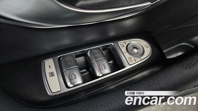 Mercedes-Benz E-Class (W213) E450 4MATIC Exclusive 2020 — фото 35