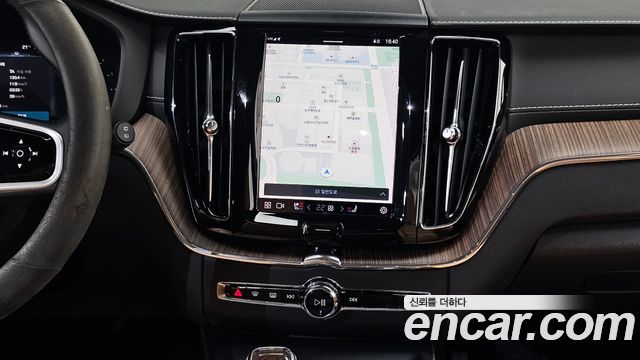 Volvo XC60 (II) B6 Inscirtion 2022 — фото 17