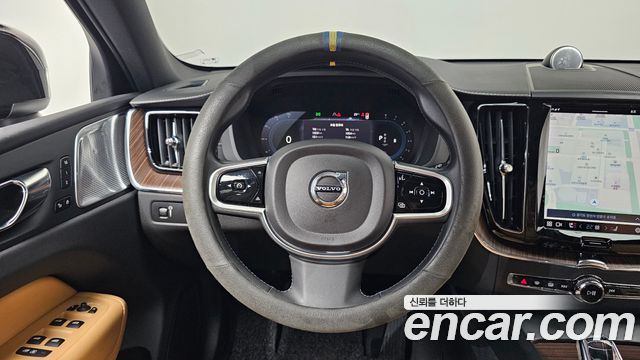Volvo XC60 (II) B6 Inscirtion 2022 — фото 18