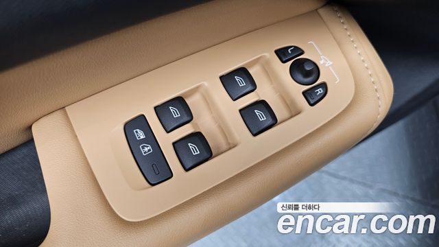 Volvo XC60 (II) B6 Inscirtion 2022 — фото 33