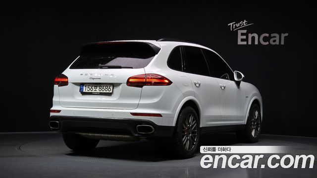 Porsche Cayenne 3.0 Diesel Platium Edition 958 2017 — фото 2