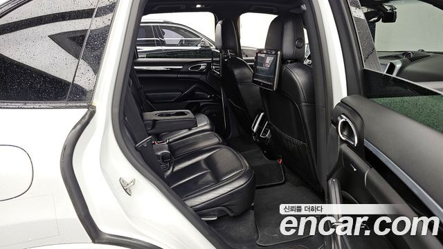 Porsche Cayenne 3.0 Diesel Platium Edition 958 2017 — фото 12