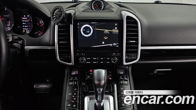 Porsche Cayenne 3.0 Diesel Platium Edition 958 2017 — фото 14