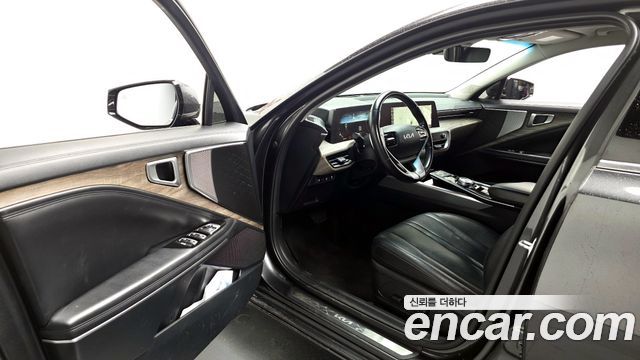 Kia K8 2.5 Gasoline 2WD Noblesse 2023 — фото 10