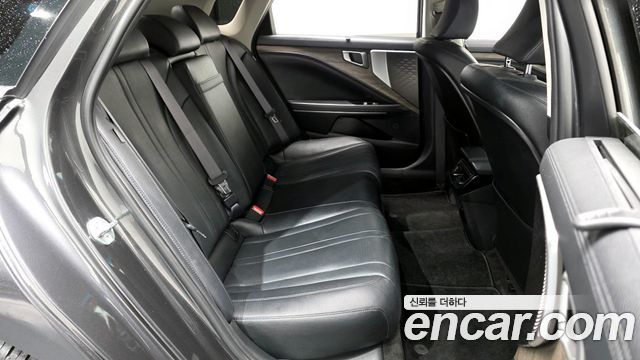 Kia K8 2.5 Gasoline 2WD Noblesse 2023 — фото 12