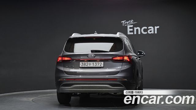 Hyundai Santa Fe Diesel 2.2 2WD Prestige 2021 — фото 4
