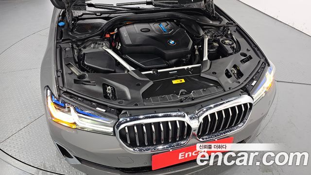 BMW 5 Series (G30) 530e Luxury 2021 — фото 6