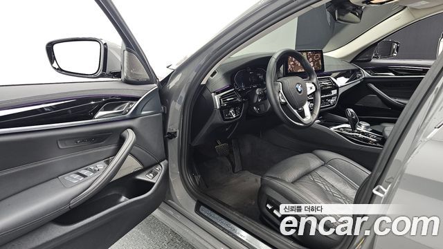 BMW 5 Series (G30) 530e Luxury 2021 — фото 15