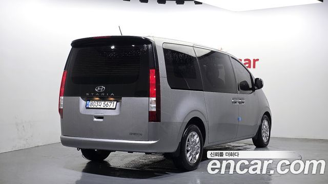 Hyundai Staria Cargo 5-Seater Modern 2022 — фото 2