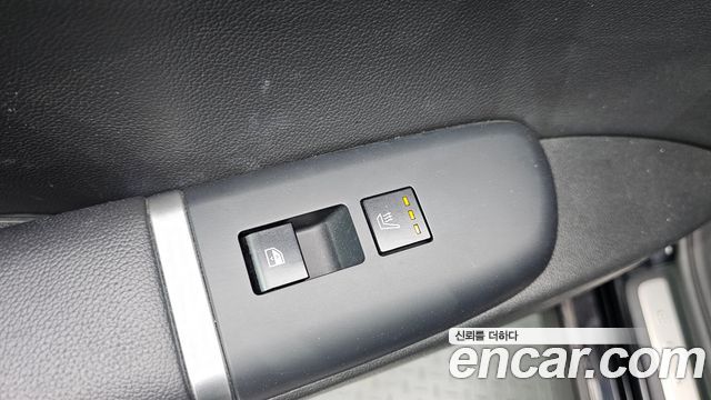 Hyundai Grandeur (GN7) 3.5 LPG 2WD (Taxi) Deluxe 2023 — фото 15