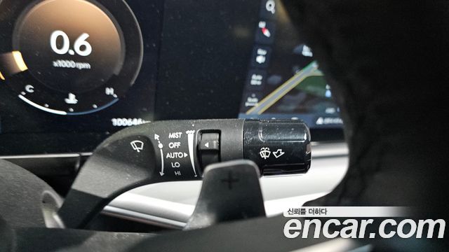 Hyundai Grandeur (GN7) 3.5 LPG 2WD (Taxi) Deluxe 2023 — фото 18