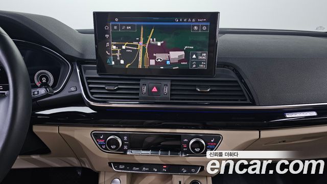 Audi Q5 (FY) 45 TFSI Quattro Premium 2021 — фото 16