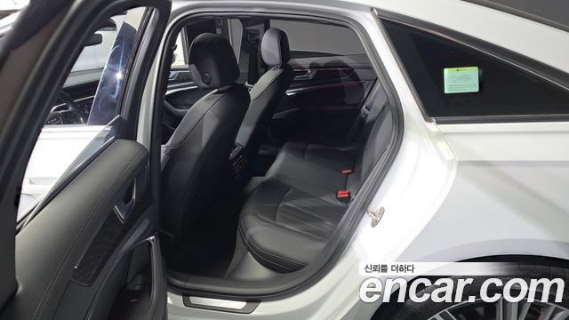 Audi A6 (C8) 45 TFSI Quattro Premium 2023 — фото 11