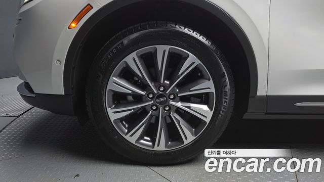 Lincoln Corsair 2.0 Reserve AWD 2022 — фото 5