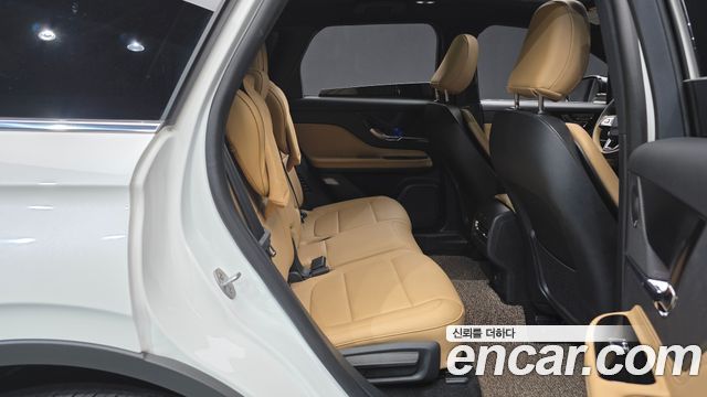 Lincoln Corsair 2.0 Reserve AWD 2022 — фото 11
