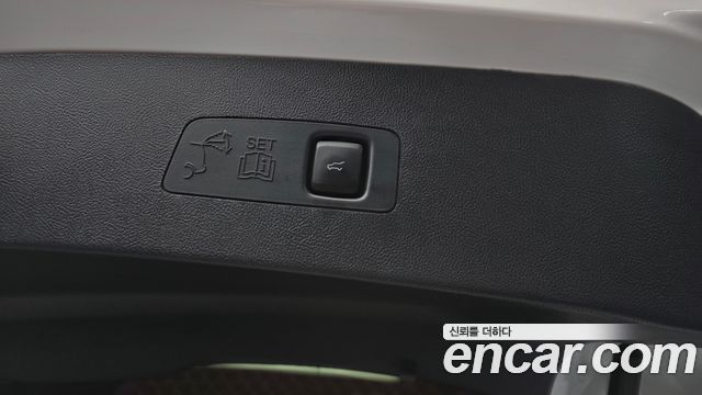 Lincoln Corsair 2.0 Reserve AWD 2022 — фото 33