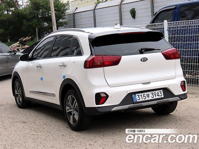 Kia Niro 1.6 HEV Prestige 2021 — фото 3