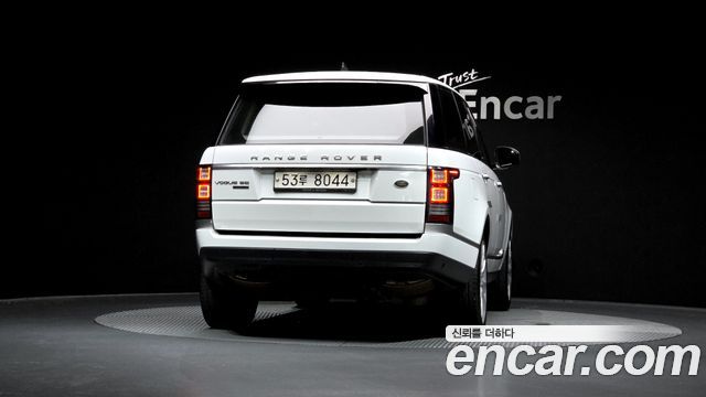Land Rover Range Rover (IV) 5.0 SC Vogue SE 2017 — фото 4