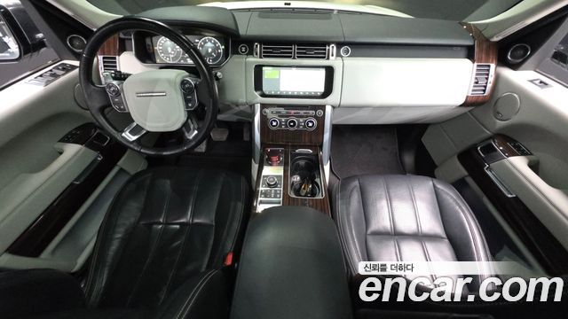 Land Rover Range Rover (IV) 5.0 SC Vogue SE 2017 — фото 7