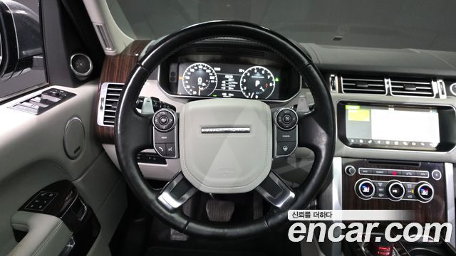 Land Rover Range Rover (IV) 5.0 SC Vogue SE 2017 — фото 13