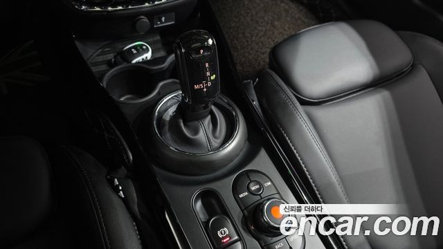 MINI Cooper Clubman Classic Plus Lite 2nd 2022 — фото 9