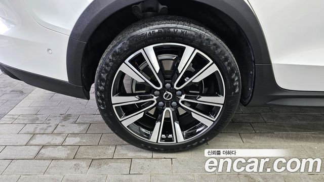 Volvo V60 Cross Country (II) B5 Pro AWD 2022 — фото 5