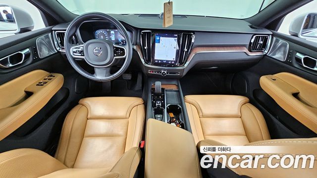 Volvo V60 Cross Country (II) B5 Pro AWD 2022 — фото 7