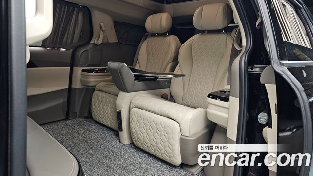 Kia Carnival (IV) Gasoline 4-Seater Hi Limousine Signature 2024 — фото 15