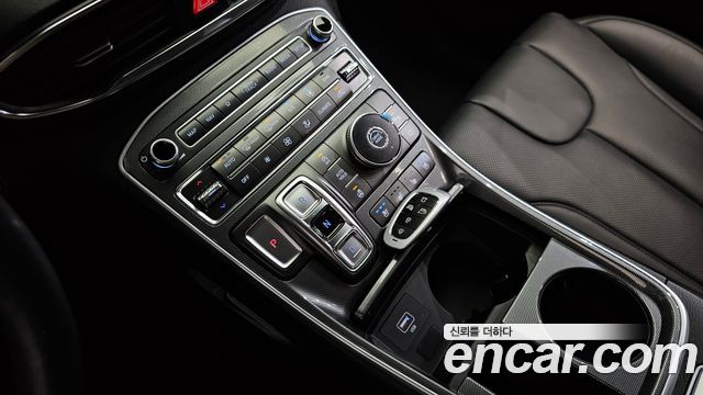 Hyundai Santa Fe Gasoline 2.5T 2WD Prestige 2021 — фото 9