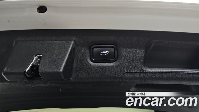 Hyundai Santa Fe Gasoline 2.5T 2WD Prestige 2021 — фото 27