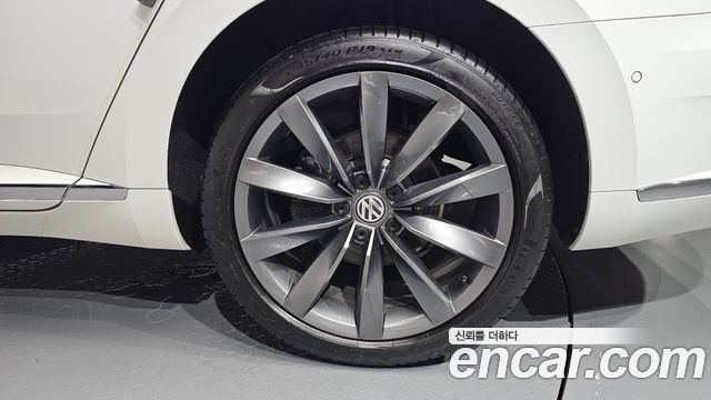Volkswagen Arteon 2.0 TDI Presige 4Motion 2020 — фото 21