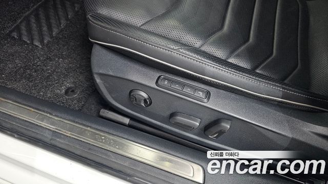 Volkswagen Arteon 2.0 TDI Presige 4Motion 2020 — фото 31