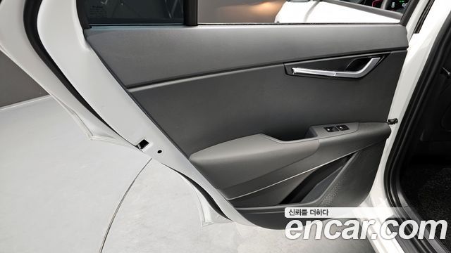 Kia Niro Prestige 2026 — фото 25