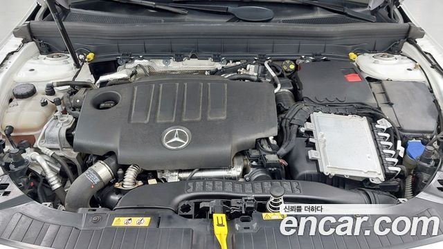 Mercedes-Benz GLB-Class (X247) GLB200 d 2021 — фото 6