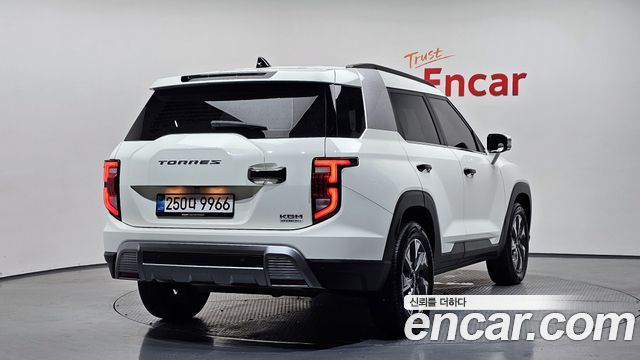 KG Mobility (SsangYong) Torres HEV 1.5 2WD T7 2026 — фото 2