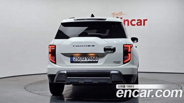 KG Mobility (SsangYong) Torres HEV 1.5 2WD T7 2026 — фото 4