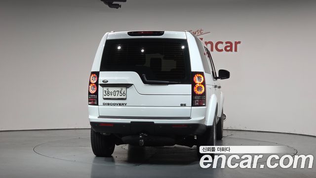 Land Rover Discovery 4 3.0 SDV6 SE 2016 — фото 4