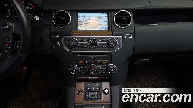 Land Rover Discovery 4 3.0 SDV6 SE 2016 — фото 14